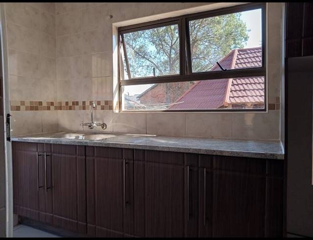 3 BEDROOM HOUSE FOR SALE IN GREENHILLS